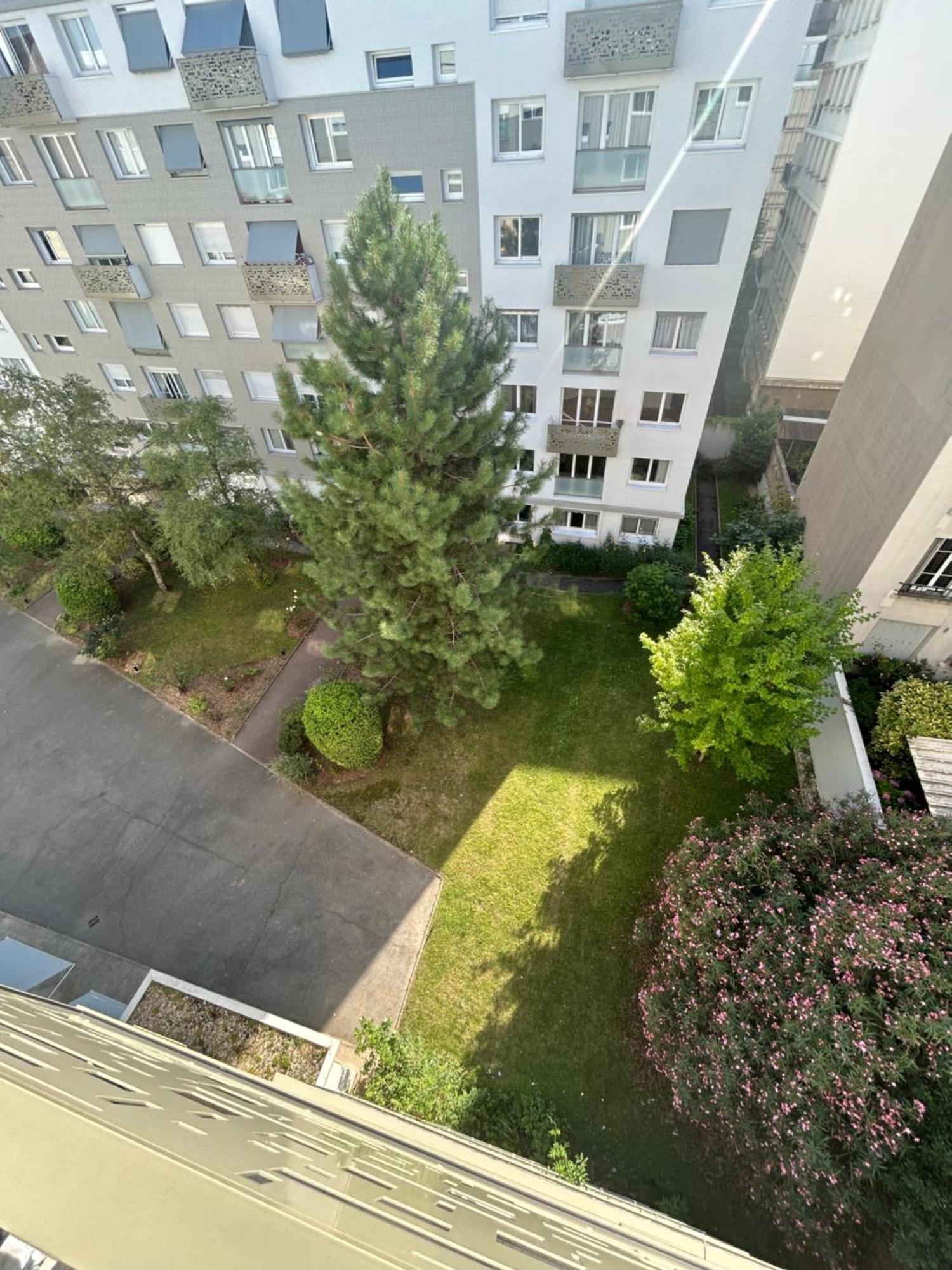 Appartement Meuble Tres Bien Situe Boulogne-Billancourt Kültér fotó